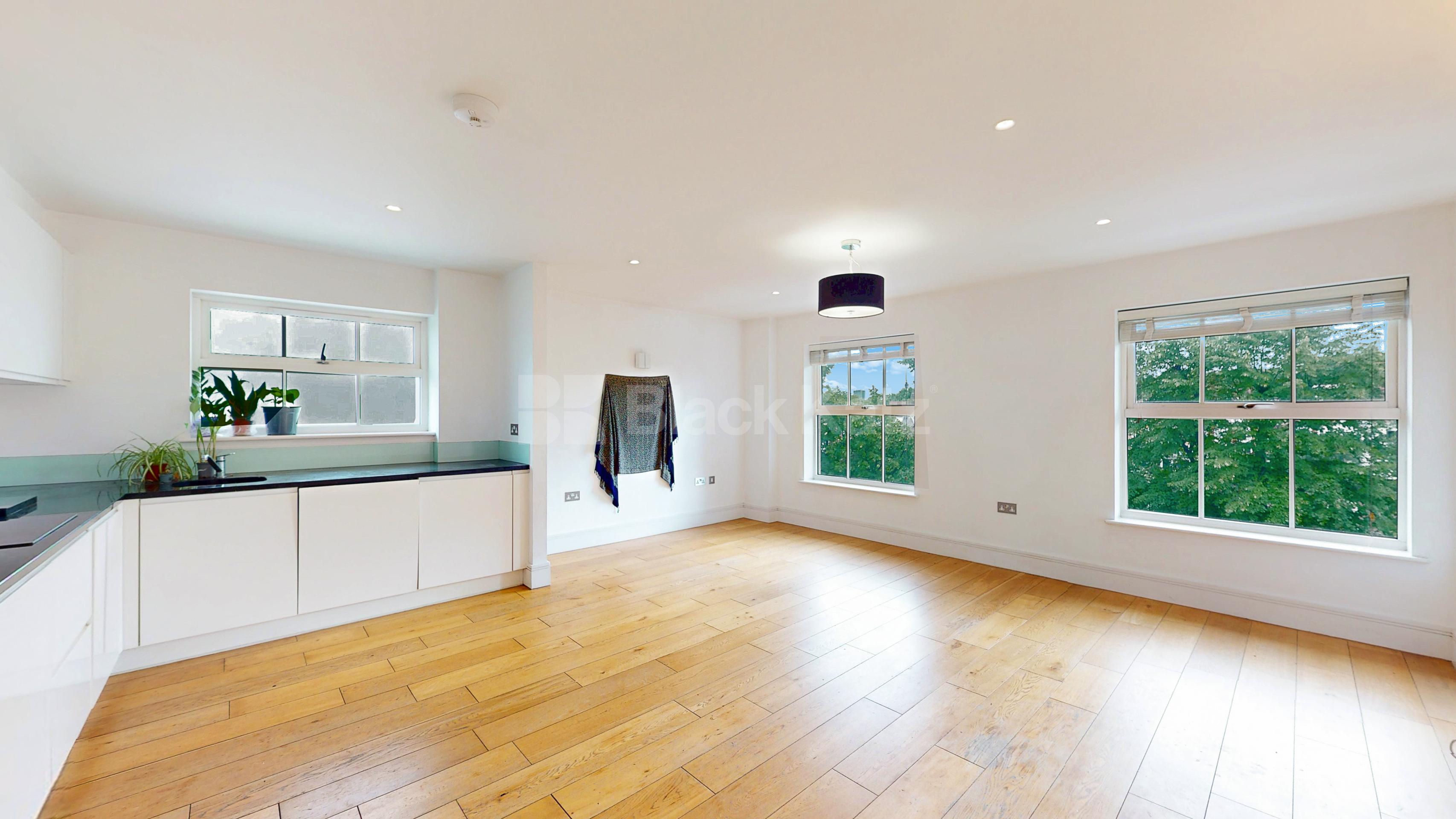 Spacious 3 bed 3 bath apartment set in a beautiful location  Adelaide Road, Primrose Hill / Chalk Farm NW3